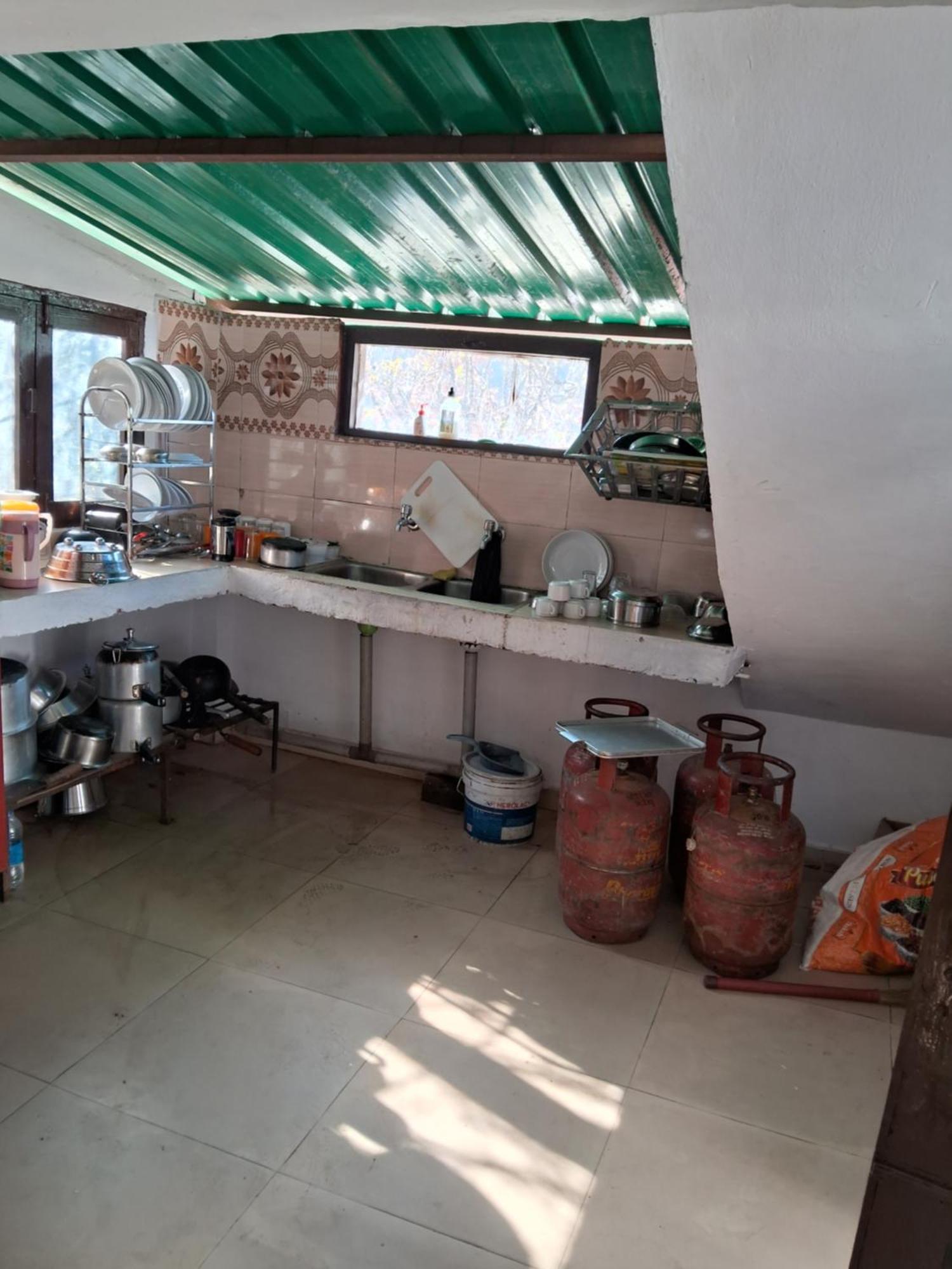Tirthan Crest Homestay Banjār Exterior photo
